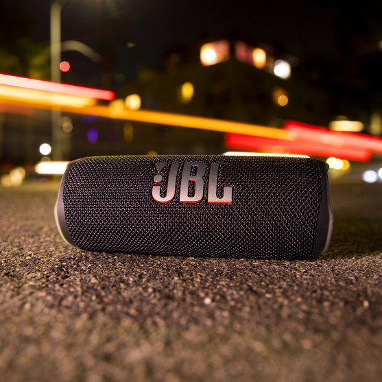 PARLANTE JBL FLIP 6 - Quedan pocas unidades.